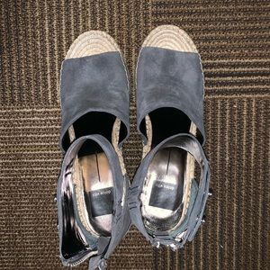 Dolce vita straw wedges